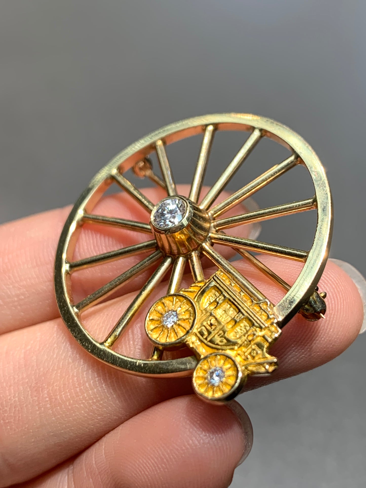 复古 14K 金蒂芙尼 Stage-Wheel Coach 钻石胸针