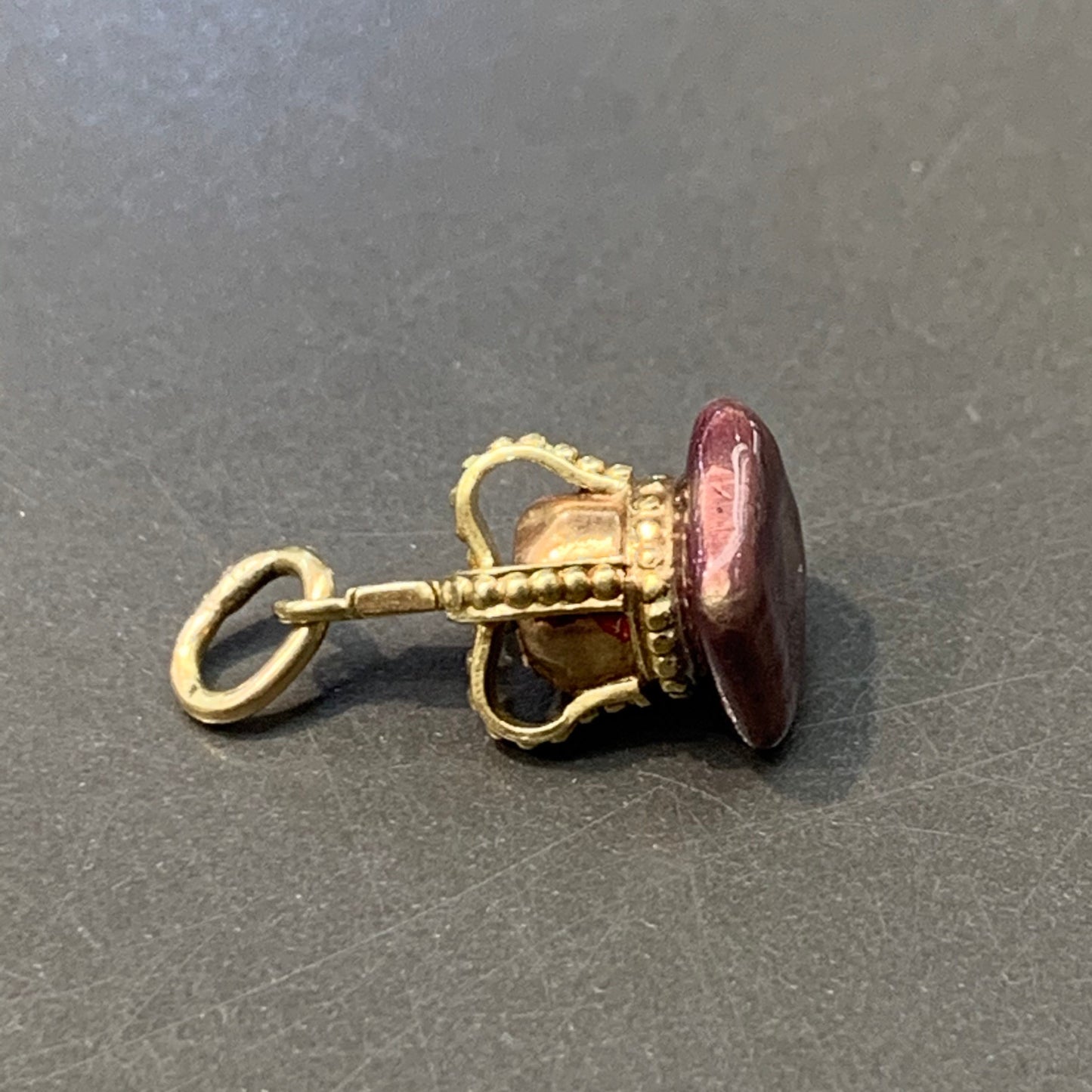 复古 14K 黄色珐琅皇冠吊饰