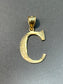 Breloque initiale vintage en or 10 carats avec motif « C »