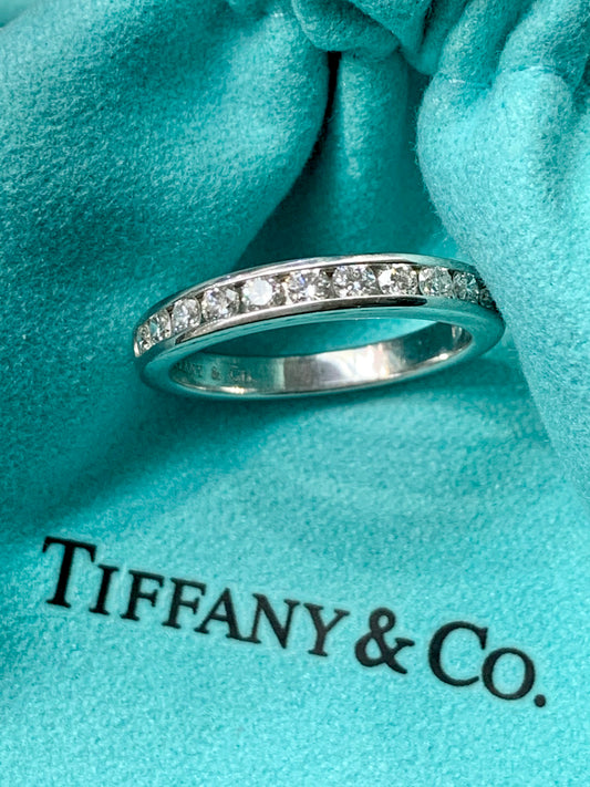 Tiffany &amp; Co. 铂金 0.33 CTW 钻石结婚戒指