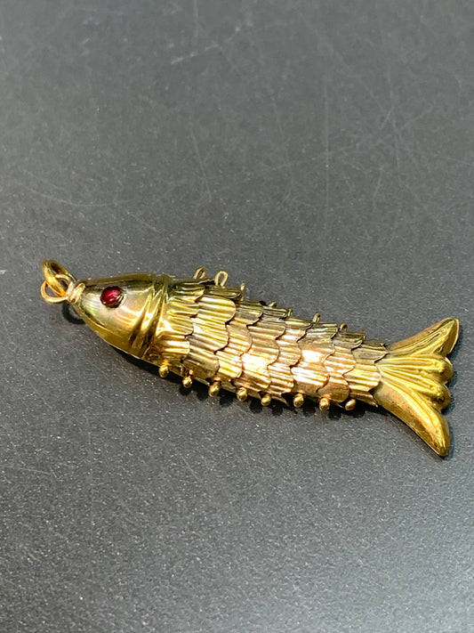 vintage Grand charme de poisson articulé en or 14 carats