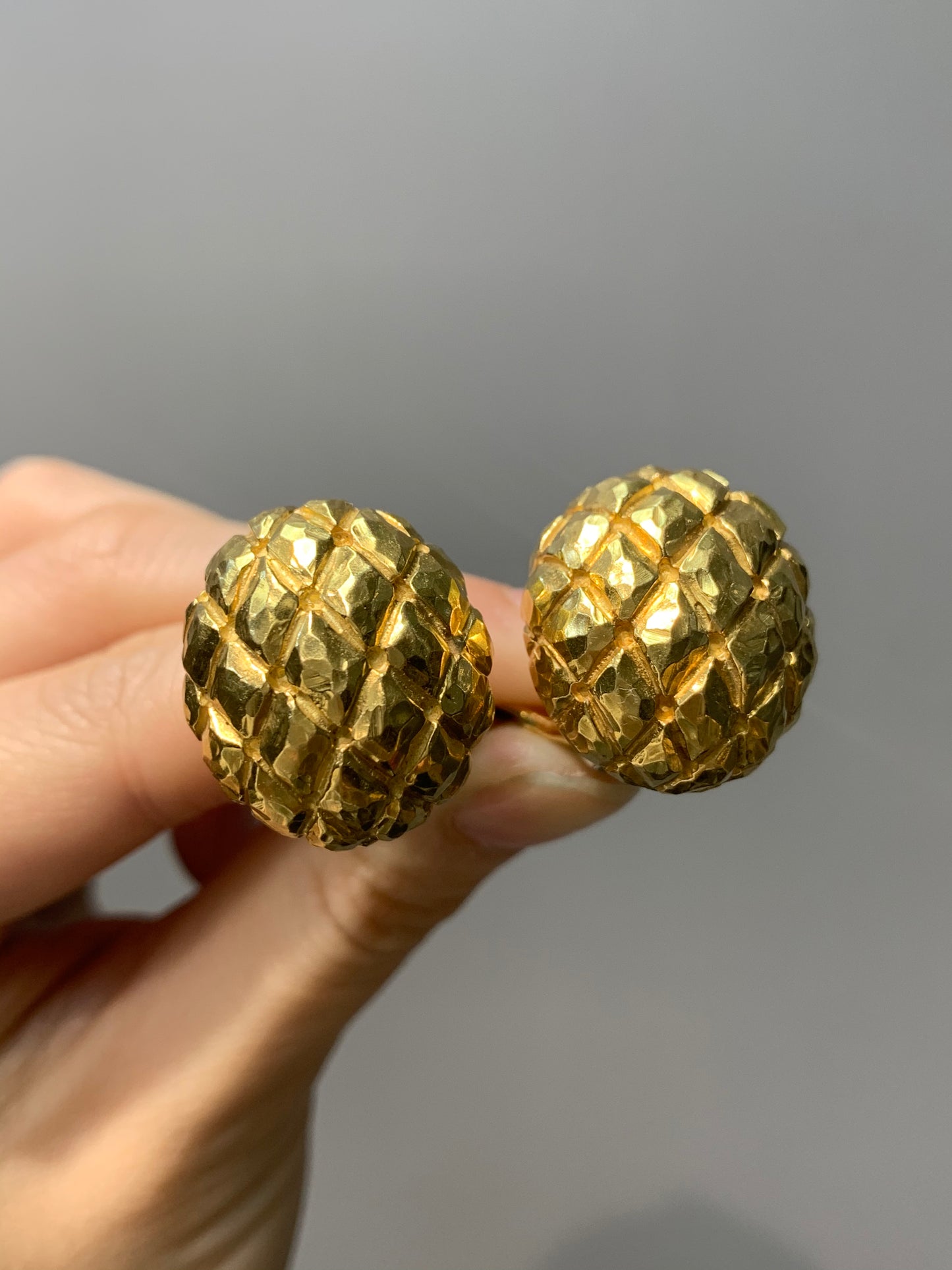 Vintage 18K Gold David Webb Hammered Pineapple Clip-On Earrings