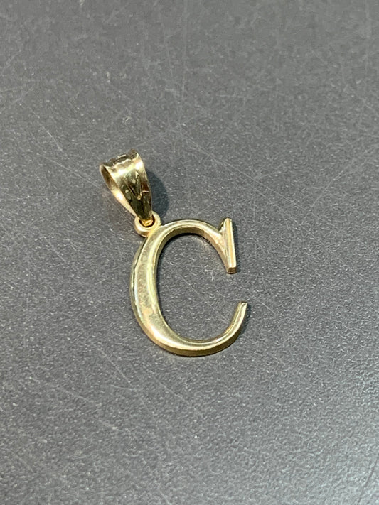 Breloque initiale « C » en or 14 carats