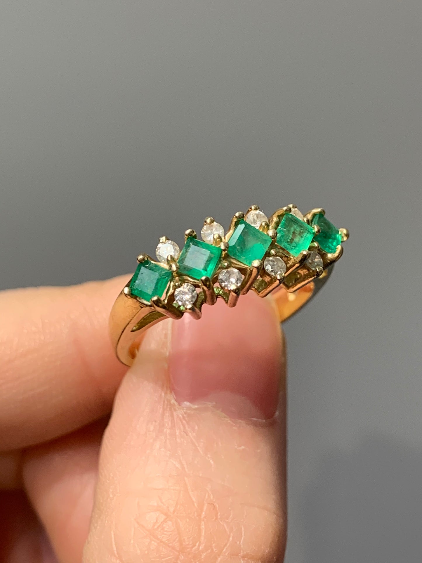 Vintage 18K Gold Calibre Cut Emerald and Diamond Ring