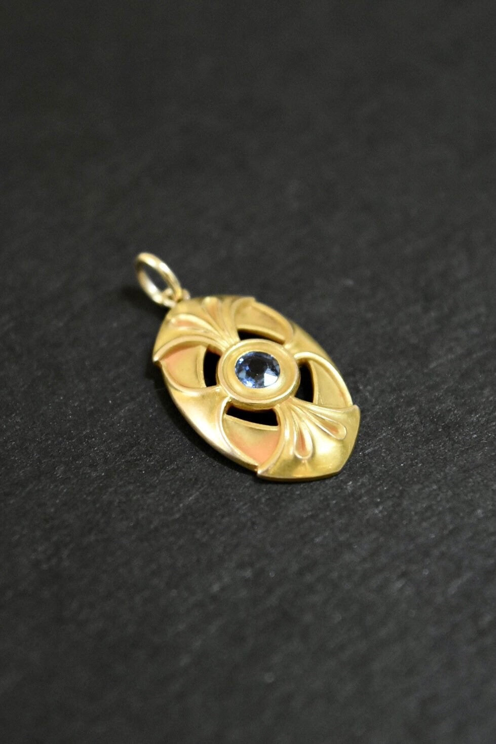 Art Nouveau 14K Gold Sapphire Charm